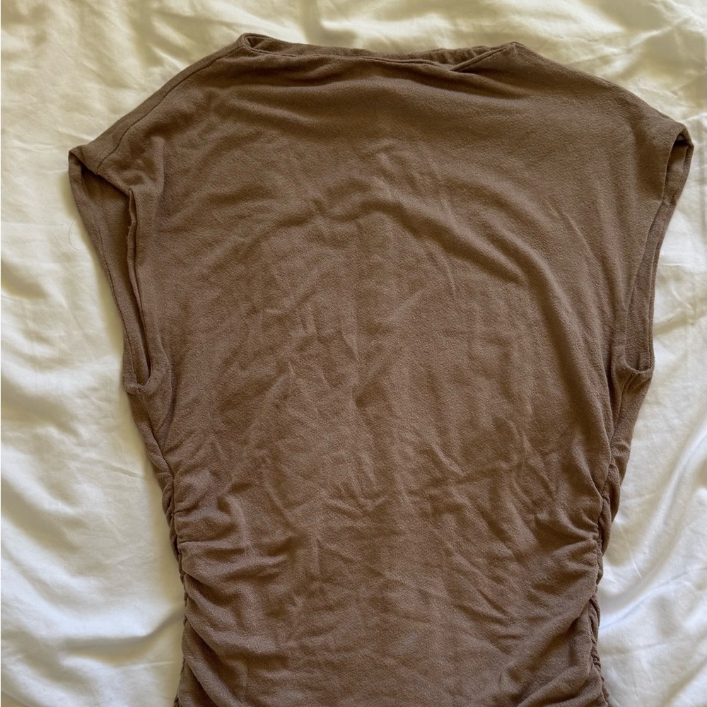 Blu Pepper Brown ruched top